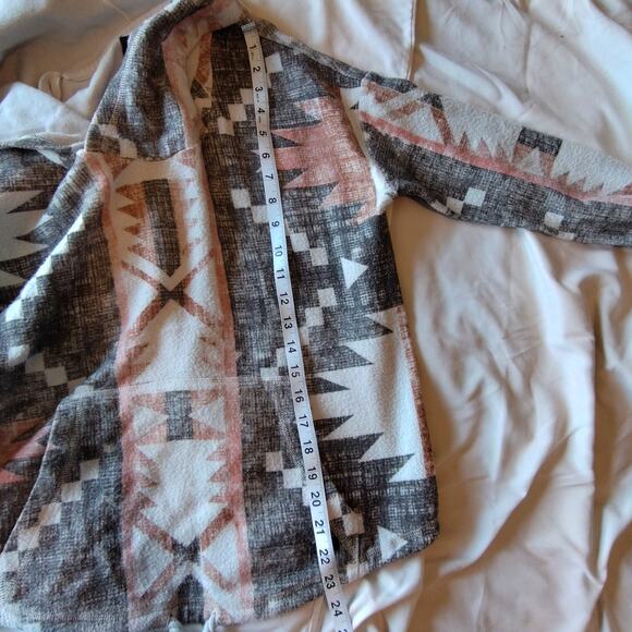Billa Bong Womens Hoodie Size Small Tie Waist Beige Aztec print Beach Bum - Picture 5 of 6